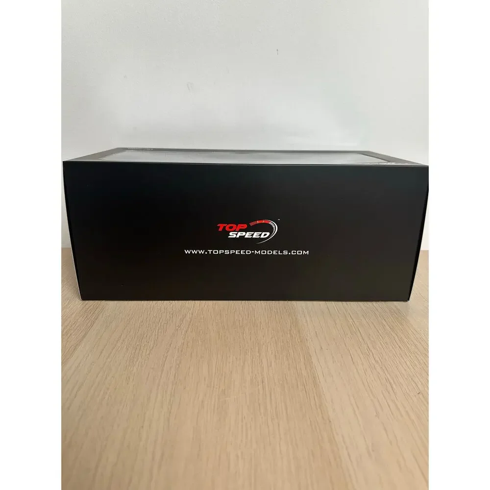 Rare Porsche 911 GT3 R (992) 1:18 Top Speed Model Car - New